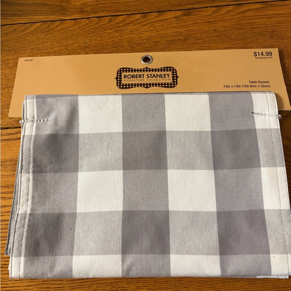 Robert Stanley Gray Buffalo Plaid Checkered Table Runner